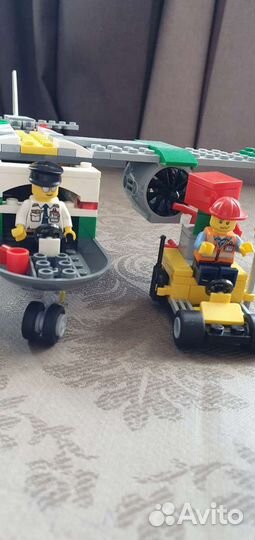 Lego City грузовой самолет 60101