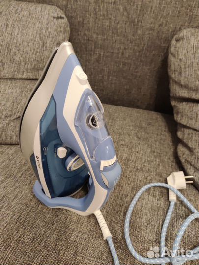 Утюг Vitek 2600 WT