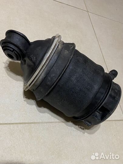 Пневмобаллон задний оригинальный Mercedes W211