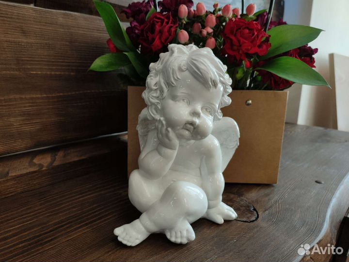Ангел из гипса