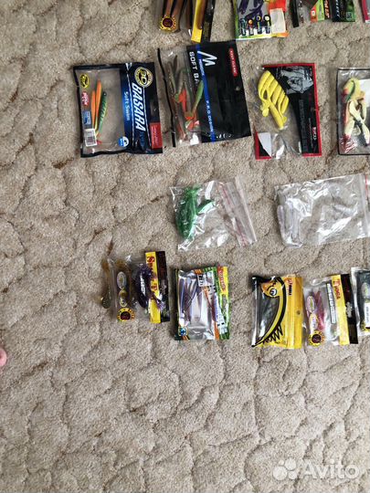 45 пачек силиконовых приманок