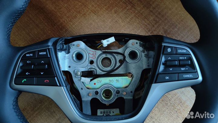 Hyundai Elantra AD руль