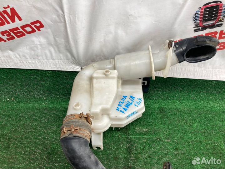 Резонатор воздушного фильтра Mazda Familia седан