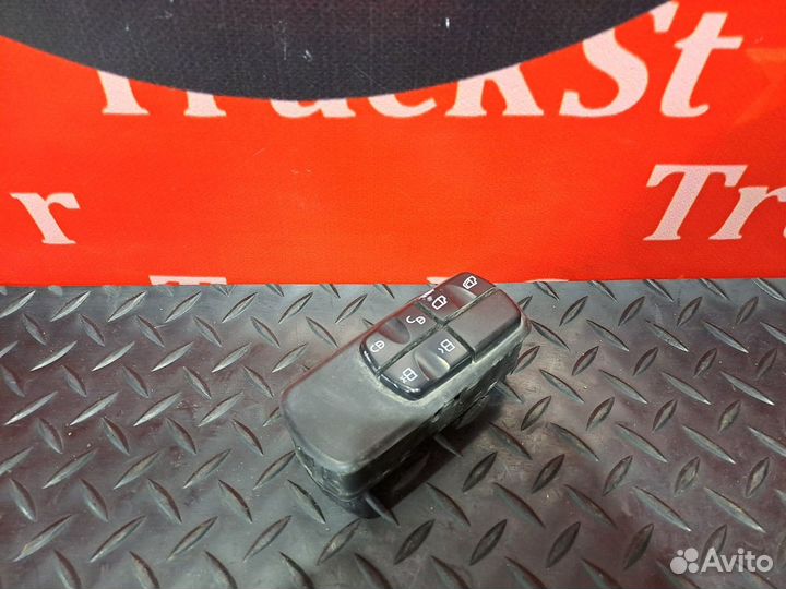 Блок управления стеклоподъемниками правый