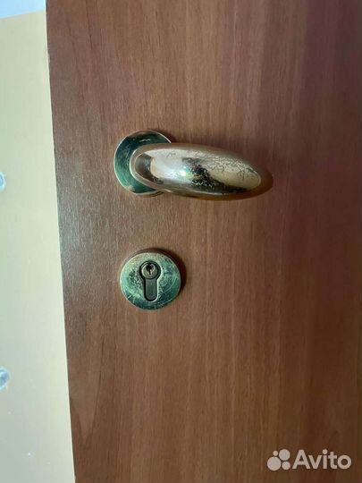 Установка дверных замков Замена замков