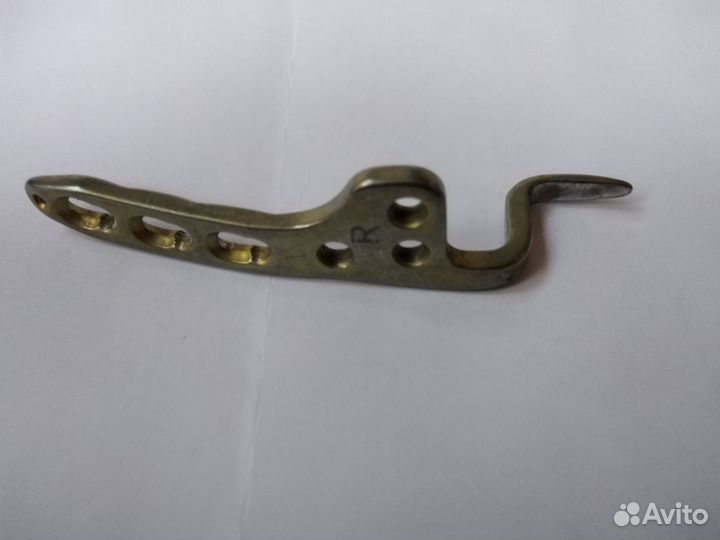 Титановая пластина