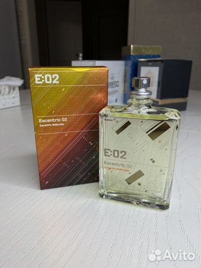 Molecules escentric 02