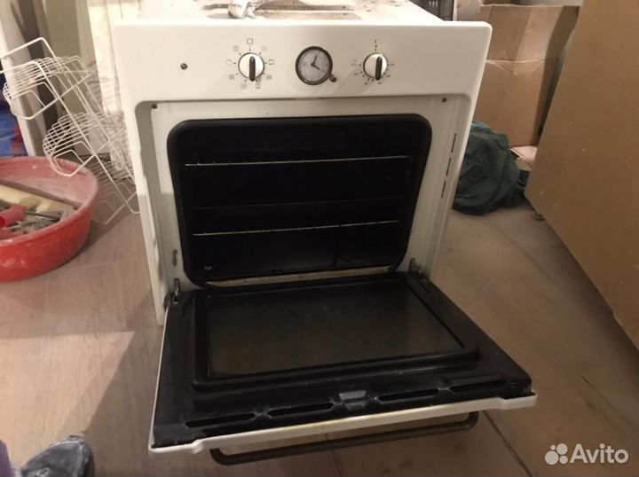 Духововй шакаф электрический Hootpoint Ariston