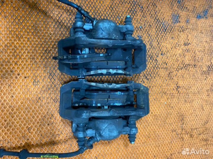 Суппорт тормозной передний Audi Q5 I 8R cdnc 2011