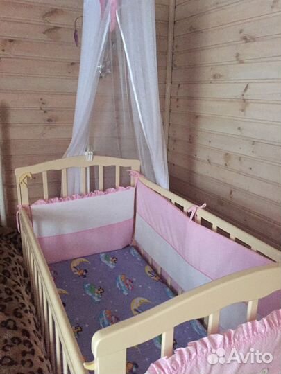 Детская кроватка