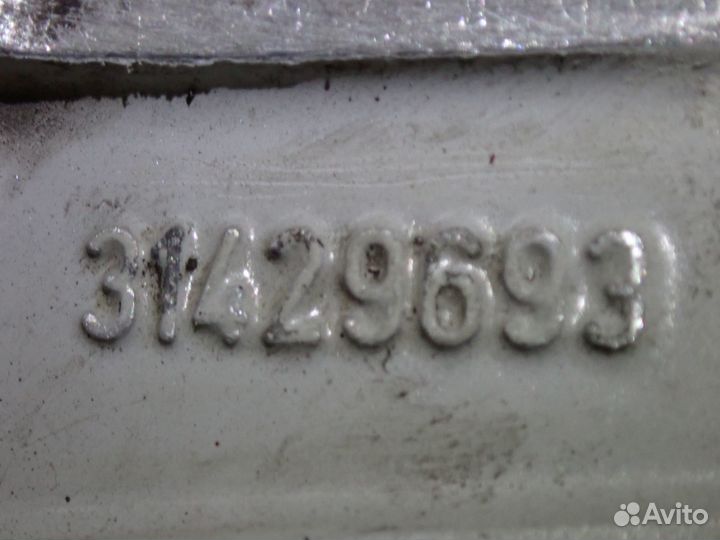 Один оригинальный диск R17 Volvo XC60