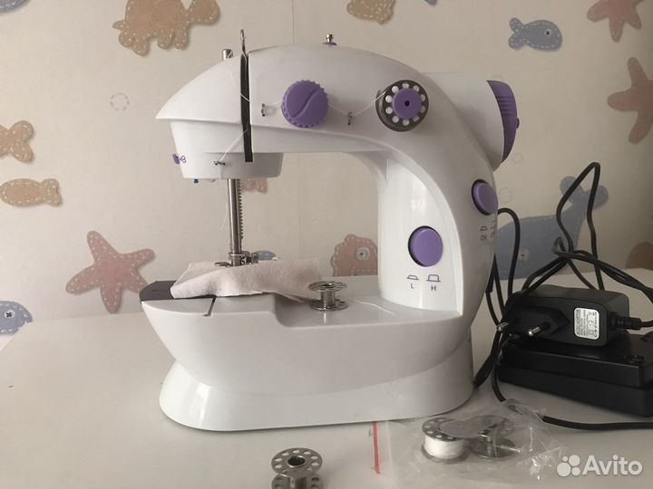 Мини швейная машинка