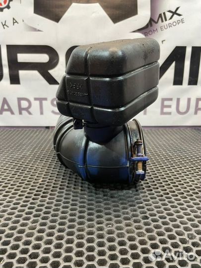 Патрубок воздушного фильтра Mitsubishi Galant EA5A