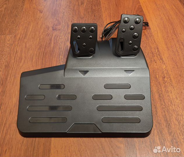 Игровой руль sven GC-W900