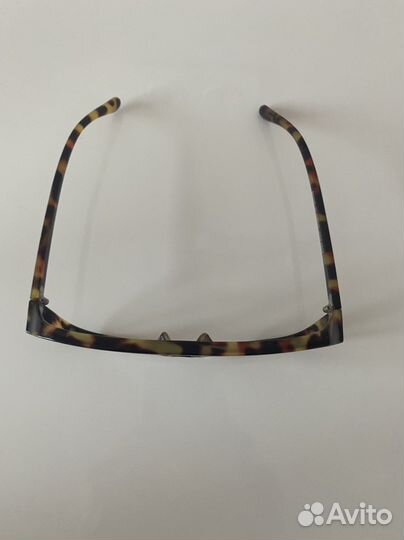 Очки с прозрачными стеклами