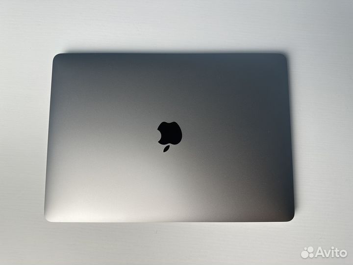 MacBook Pro 13 2020 M1/16/512Gb Ростест