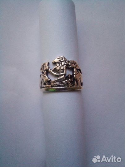 Кольцо серебряное хюз