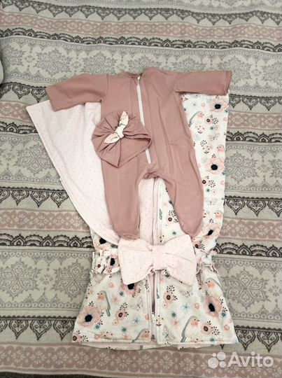 Комплект на выписку для девочки