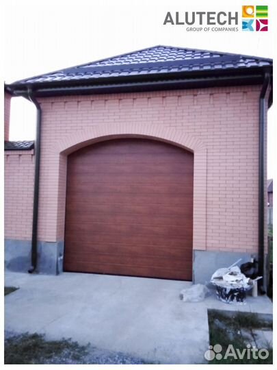Гаражные ворота alutech