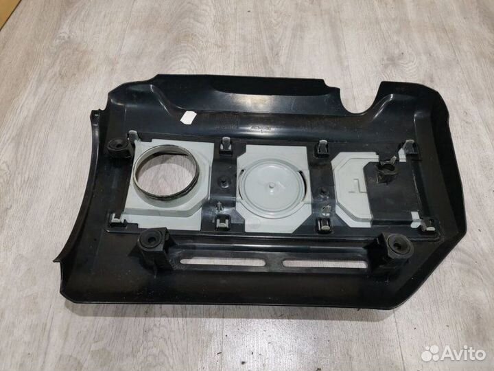 Крышка двигателя декоративная Vw Passat B6