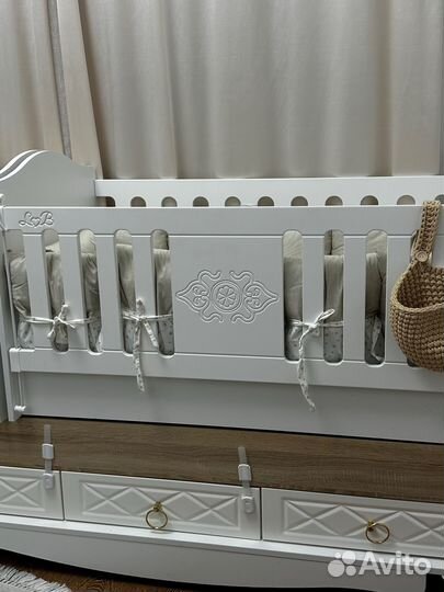 Детская кроватка с комодом