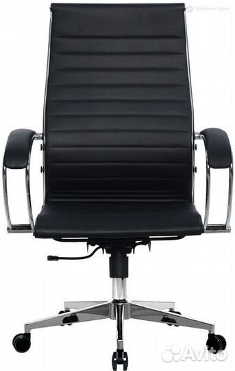 Кресло для руководителя Метта комплект 10, основан