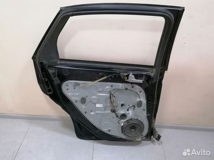 Дверь левая задняя Ford Focus 2 2005-08 седан