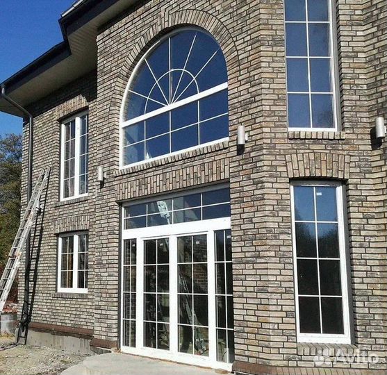 Окно пластиковое арочное