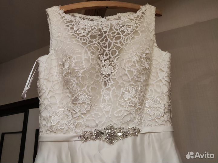 Атласное платье Айвори