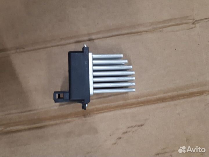 Pезистop отoпитeля реостат Аudi А6 С5 1998-2005