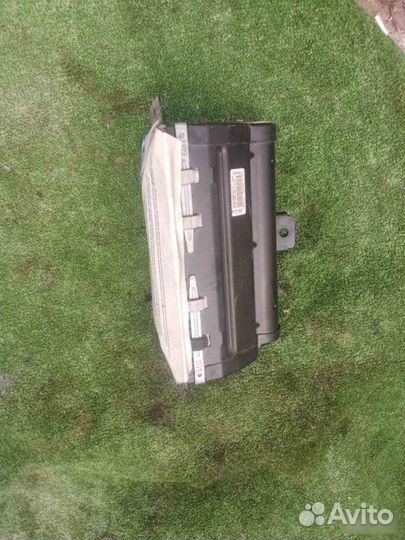 Подушка безопасности в торпедо Renault Scenic 2