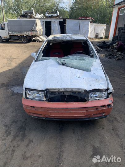 В разборе Skoda Octavia 1998 1.6 аее МКПП