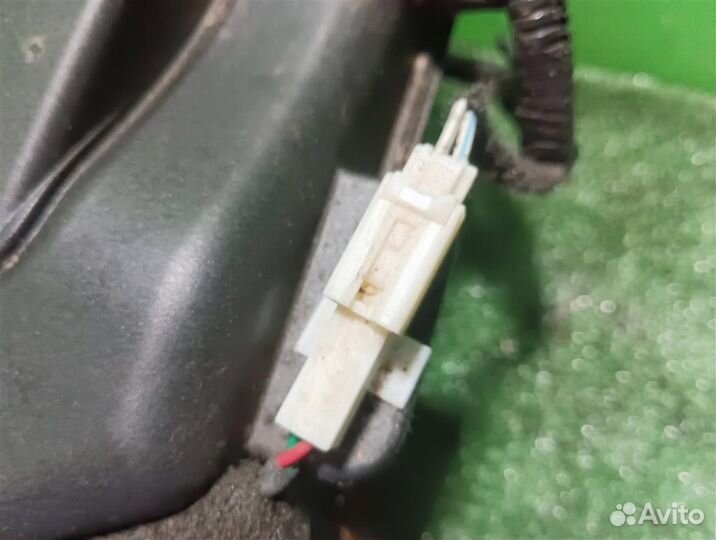 Сабвуфер Mazda 3 (BK) 2008