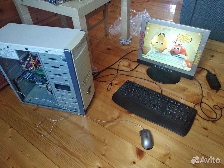 Компьютер, монитор, клавиатура, мышь