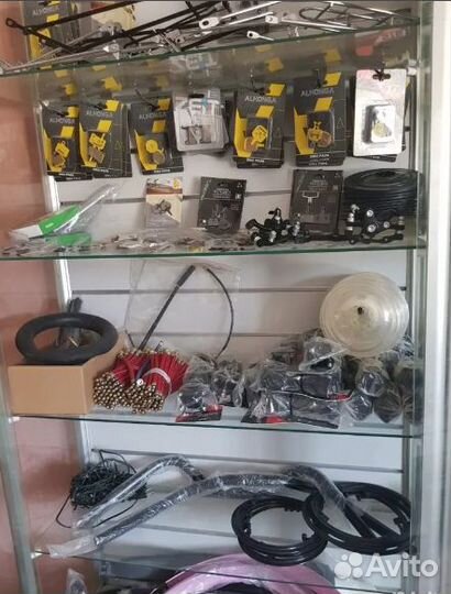 Велозапчасти в ассортименте