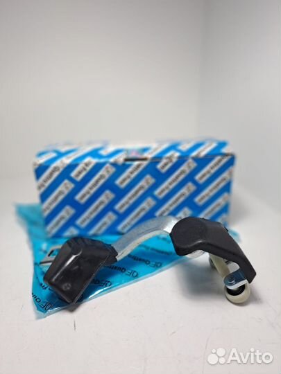 Ролик сдвижной двери