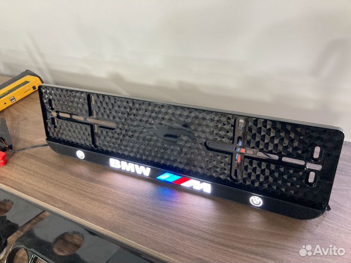 Авторамка с подсветкой аналог