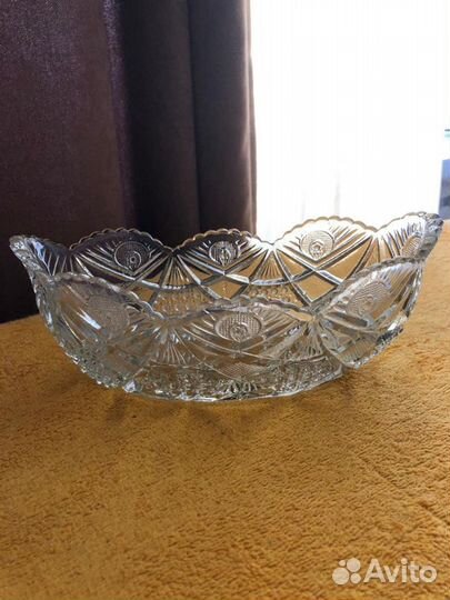 Хрустальная ваза