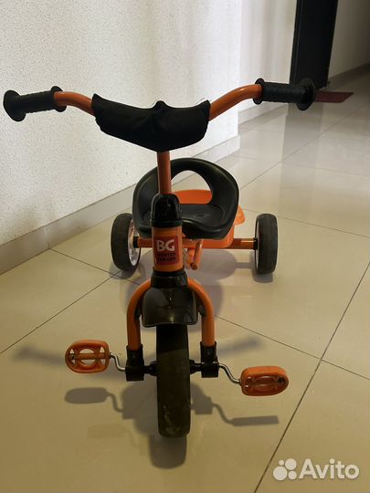 Детский трехколесный велосипед