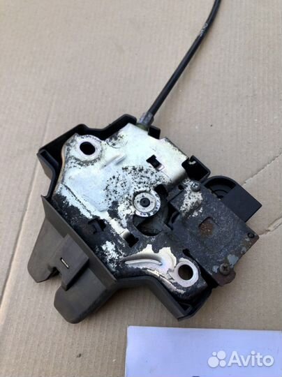 Subsru Legacy b14 BRZ Gt86 замок багажника