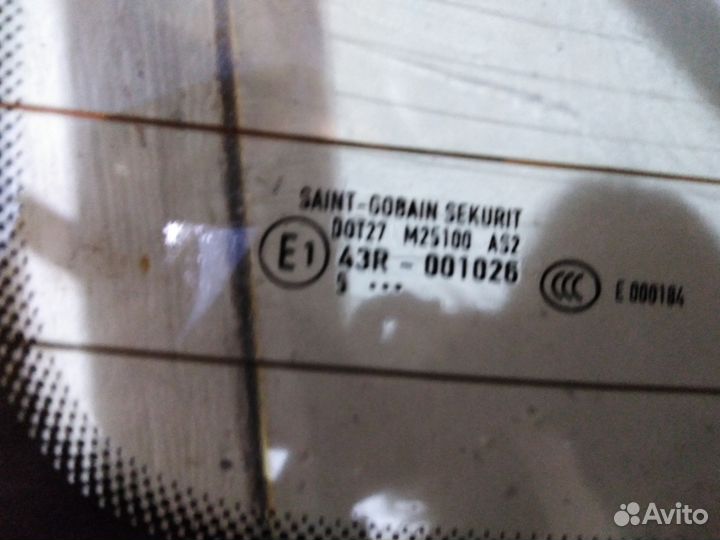 Стекло задней двери для volskwagen touareg туарег
