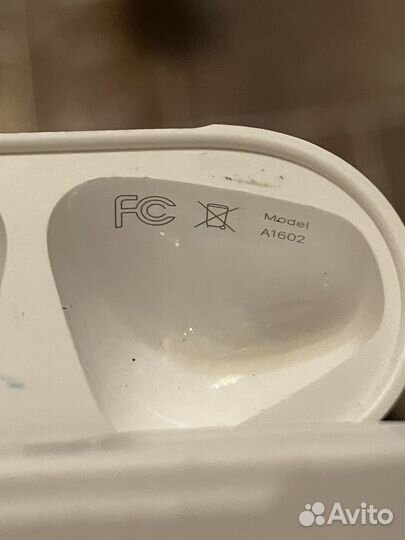 Зарядный кейс Apple airpods 2 (А1602)