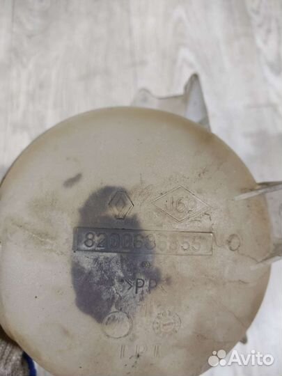 Renault Sandero 1 бачок расширительный