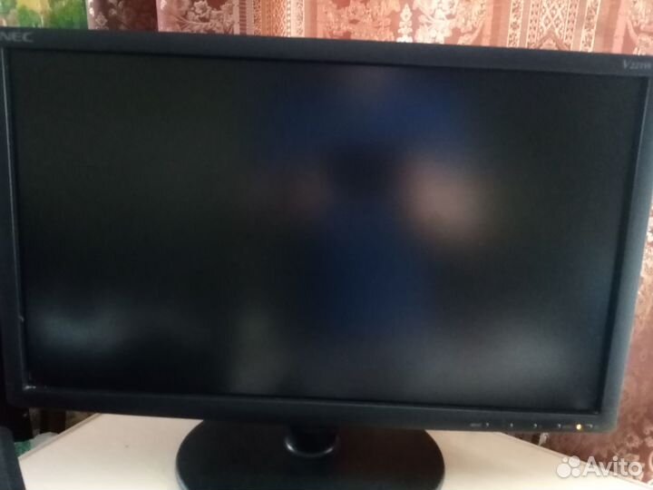 Монитор NEC V221W