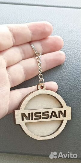 Брелок nissan