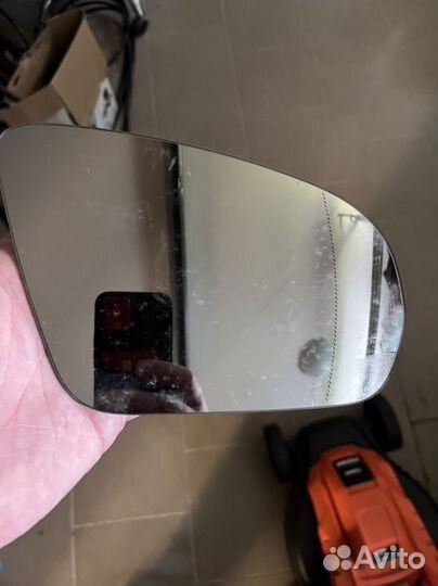 Зеркальный элемент Mersedes 213