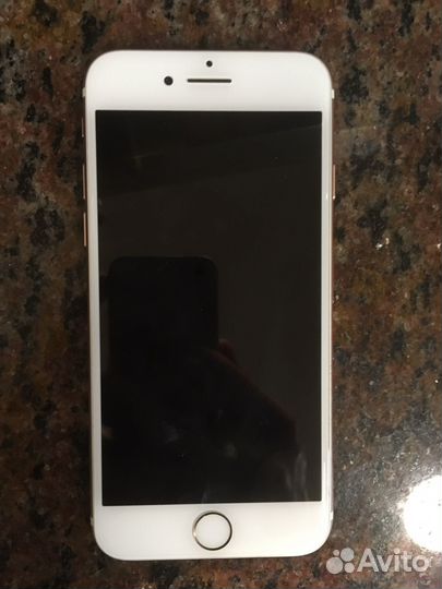 Телефон iPhone 7