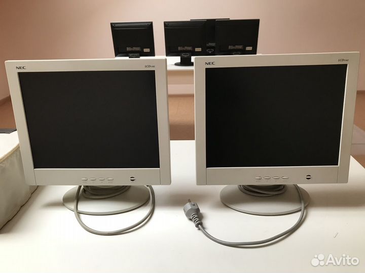 Монитор NEC 1502