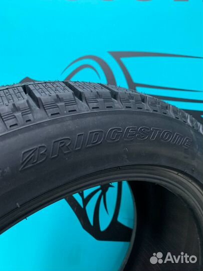 Bridgestone Blizzak VRX 215/50 R17 91Q