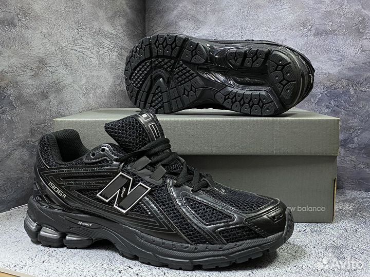 Кроссовки New Balance 1906r Triple Black